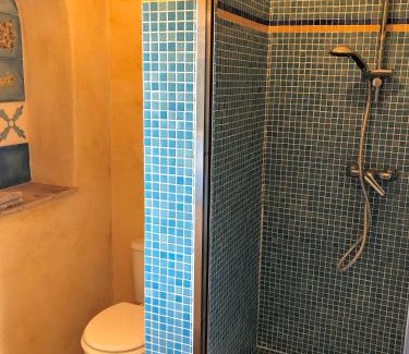 Suze-la-Rousse House | Mas des Lavandes - 3 gîtes de charme au calme avec grande piscine en Drôme-Provençale