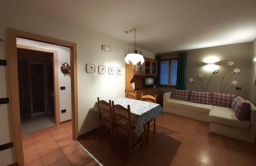 Male Other | Maso dei Fiori in the mountains with views of the Brenta Dolomites and Valle di Sole