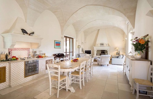 Carpignano Salentino House | Masseria La Rosa Luxury Villa in Puglia with pool