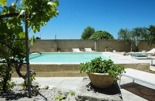Cannole Bed & Breakfast | Masseria Asteri Luxury Suite Sole e Relax con Ampio Spazio Esterno, Camere Ampie