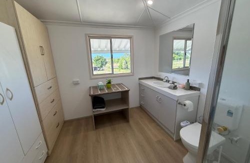 Bowen House | master room unit upstairs