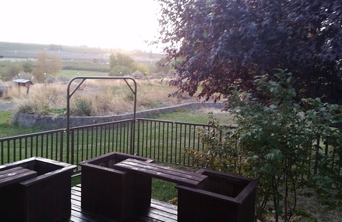 Yakima Apartment | Master Suite minutes from Yakima in town of Tieton.