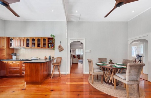 Cairns North House | Masterfully Restored Queenslander Near Esplanade