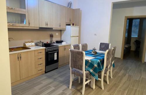 Gjirokaster Apartment | Mateo Apartment