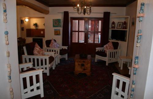 Calitzdorp House | Matjiesvlei Retreat 1945