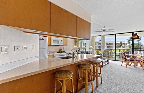 Kihei Condo | Maui Sunset A412 Beach Front Condo