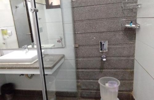 Katra Hotel | Mayur By Roomsinc