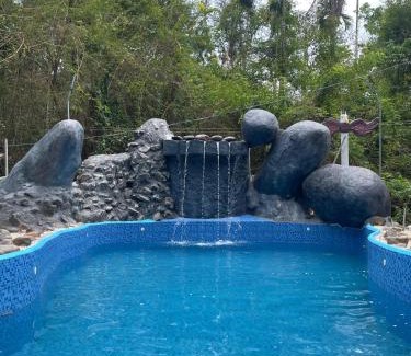 Kozhikode Resort | Mazhavilkadu ForestResort & Restaurant