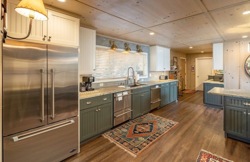 Tahoma House | McCown Lakefront by Hauserman Rentals