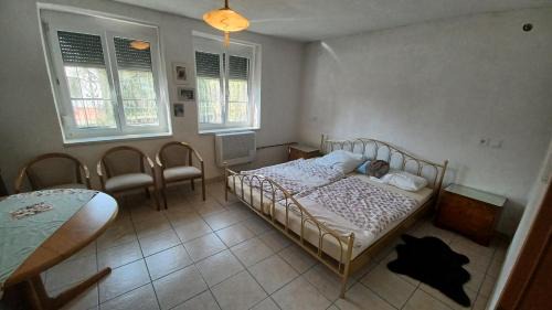 Magyarhertelend House | Mecseki Farkasvár