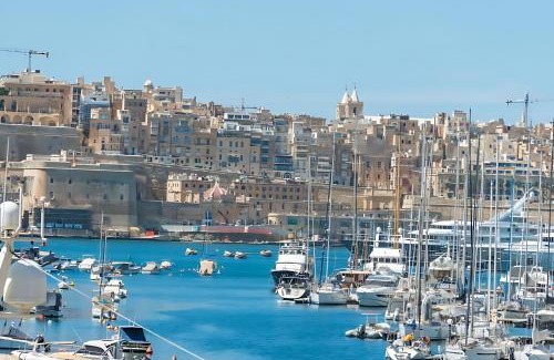 Senglea House | Medieval Knights house GF with Seaview at the Three Cities Marina