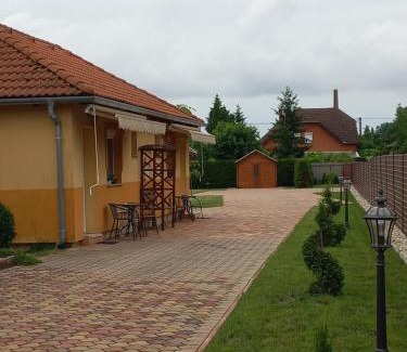 Nagyatad Apartment | Mediterrán Vendégház