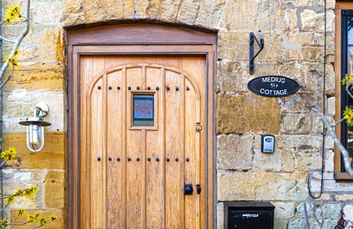 Aston Magna Cottage | Medius Cottage in the Cotswolds
