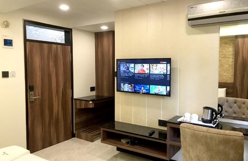 Udupi Hotel | Meenakshi Inn