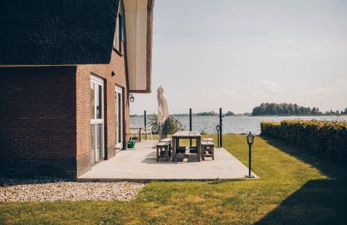 Heeg House | Meervilla Deluxe met Sauna | 8 personen - Boutique Parc Pharshoeke