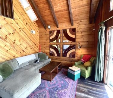 Pinehurst Ski Chalet | Megans Mountain Getaway