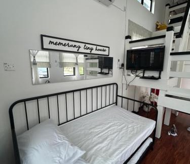 Setiu House | Memerang Tiny House & Pool near Merang Jetty