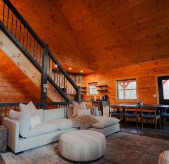 McArthur House | Memories at Hillside A Modern Cabin Hocking Hills