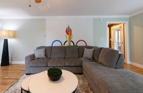 Gainesville House | Memories by the Lake