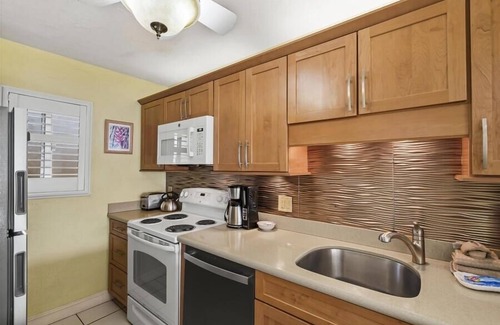 Kihei Condo | Menehune Shores, #509 2 Bedroom Condo