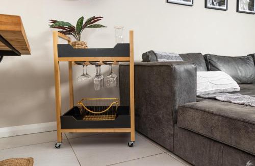 Menlyn Apartment | Menlyn Maine Luxury Apartments - Penthouse 1217