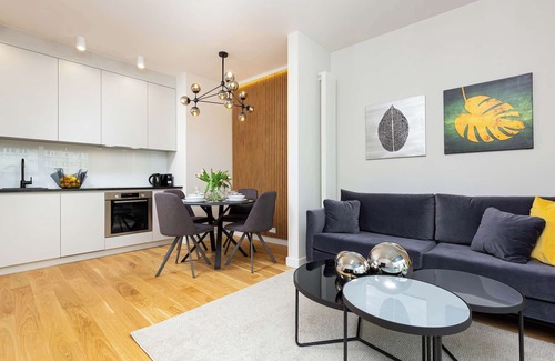 Mirow Apartment | Mennica Residence 114|Prestige Apartment|Parking