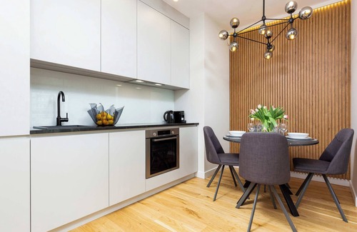 Mirow Apartment | Mennica Residence 114|Prestige Apartment|Parking
