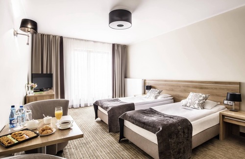 Warsaw Hotel | Mercure Wiazowna Brant
