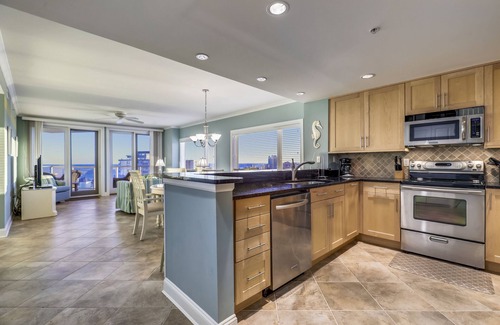 Midtown Ocean City Condo | Meridian 903W - AMAZING OCEAN AND BAY VIEWS