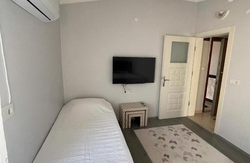 Demre Apartment | Merkezde Mangal olanağı sunan kullanışlı çatı katı