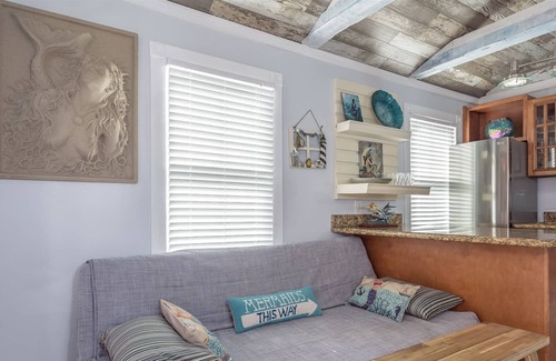 Uptown - Upper Duval House | Mermaid Cove- Family compound on Duval street. Sleeps up to 10