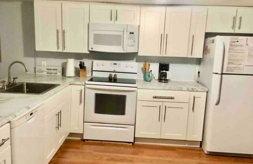 Weeki Wachee Gardens Apartment | Mermaid Cove River Retreat