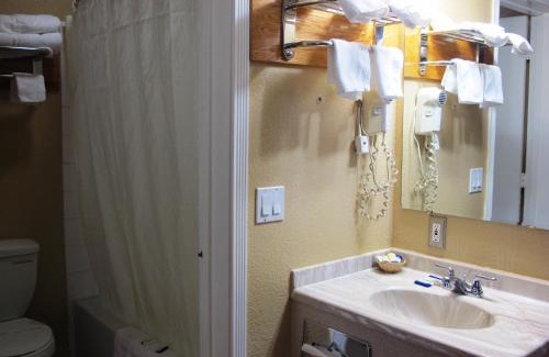 Mountain View Hotel | Merrill Field Inn
