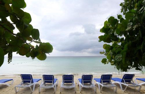Negril Hotel | Merrils Beach Resort II