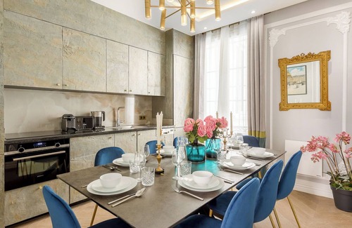Paris City Center Apartment | Merveil Signature Suite - Victoria