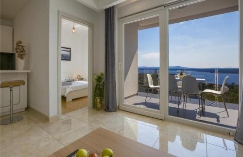 Crikvenica Apartment | Mery