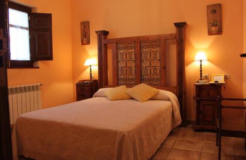 San Felices de los Gallegos House | Mesa del Conde
