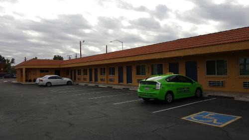 Mesa Hotel | Mesa Oasis Inn & Motel