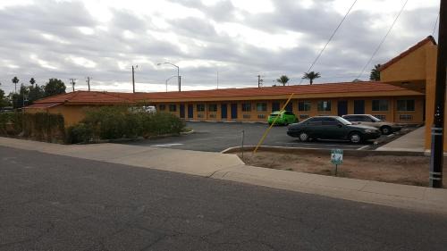 Mesa Hotel | Mesa Oasis Inn & Motel