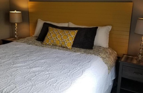 Mesa Grande Apartment | Mesa Riverview Townhouse