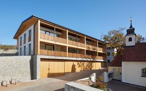 Rasa Apartment | MESNERHOF CHALET - Ruhe, Rückzug & Südtiroler Charme mit kostenlosem Parken in der Tiefgarage