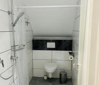 Unterrath Apartment | Messe HV-2