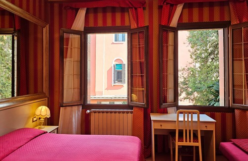 Dorsoduro Hotel | Messner Palace