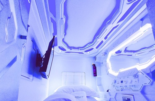 Kampong Glam Hotel | Met A Space Pod @ Arab Street