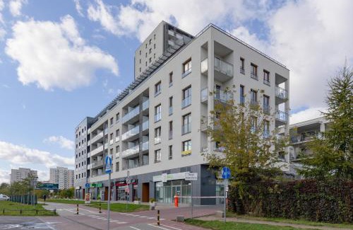 Targowek Apartment | Metro Kondratowicza Warsaw Apartment with Parking by Noclegi Renters
