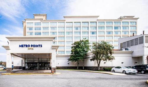 New Carrollton Hotel | Metro Points Hotel Washington North