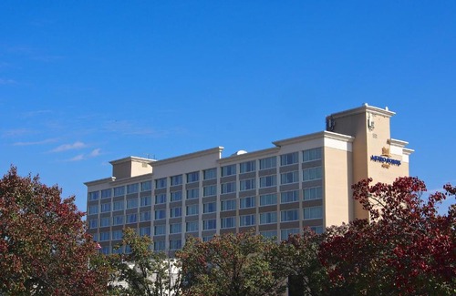 New Carrollton Hotel | Metro Points Hotel Washington North