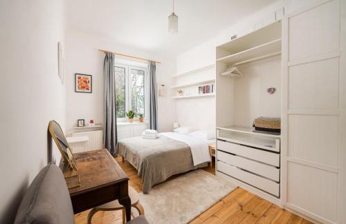 Mokotow Apartment | Metro Racławicka Charming Apartment