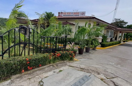 Playa Blanca Hotel | Mi Casa Asi de Grande