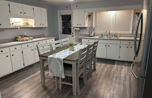 Lexington House | Michelle's on Mill Su